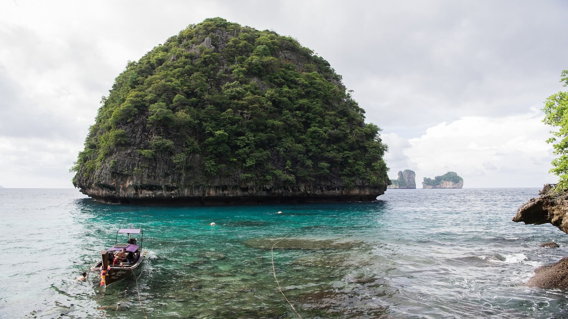 phi-phi-islands-2538412_1920 (1)